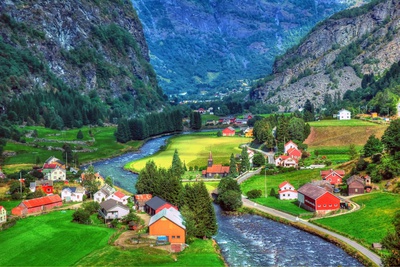 Eidfjord: La cascata di Vøringfossen e il Centro Hardangervidda